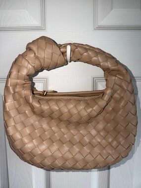 Braided Hobo Shoulder Bag in Taupe — Soft Woven Design